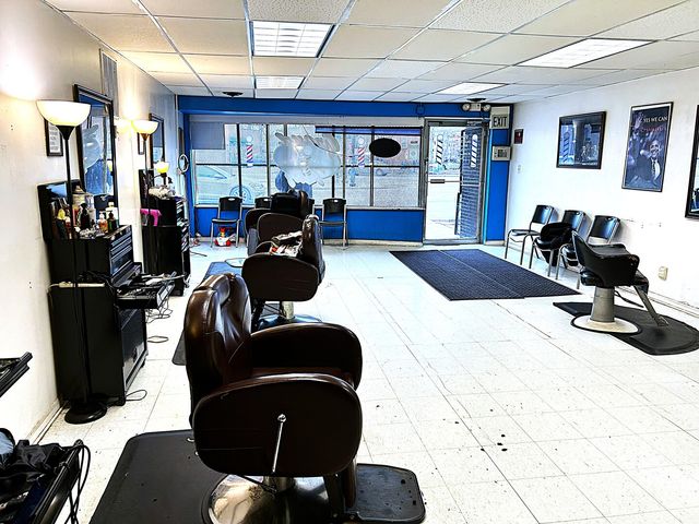 3614 W Division Street, Chicago, IL 60651