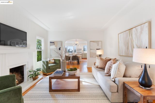 4689 FAIR AVENUE, Oakland, CA 94619