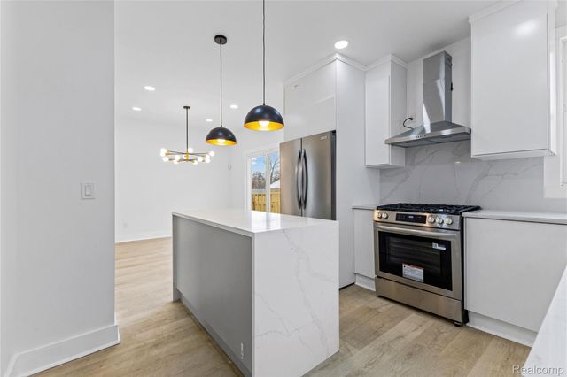 2554 Parker Street, Detroit, MI 48214