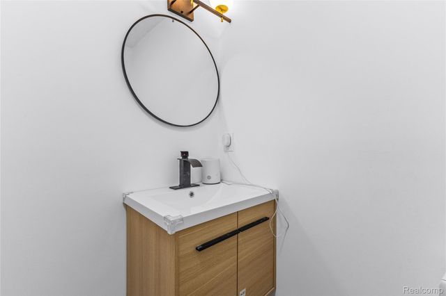 2554 Parker Street, Detroit, MI 48214