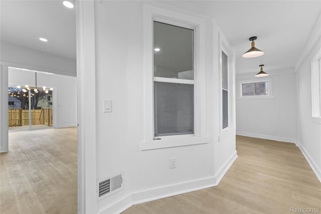 2554 Parker Street, Detroit, MI 48214