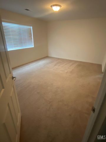 1821 Delacorte Drive, Bakersfield, CA 93311