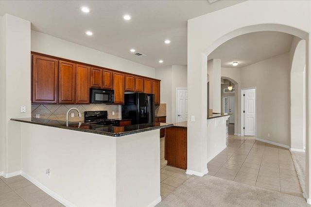 908 Dover Castle LN, Pflugerville, TX 78660