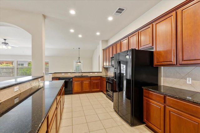 908 Dover Castle LN, Pflugerville, TX 78660