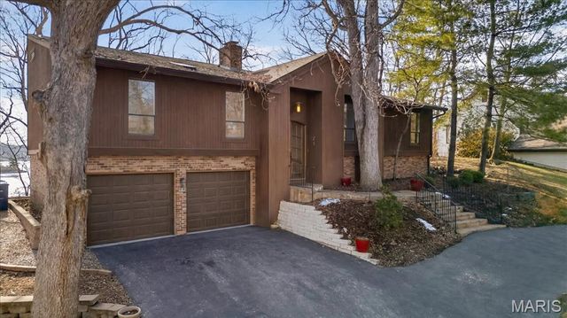 23 Marquette Drive, Lake St Louis, MO 63367