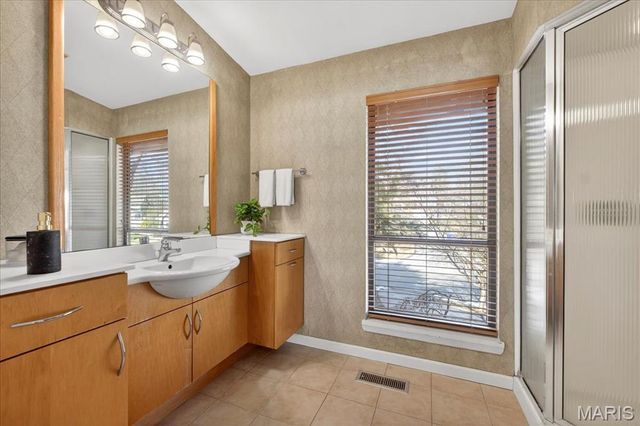 23 Marquette Drive, Lake St Louis, MO 63367