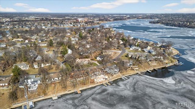 23 Marquette Drive, Lake St Louis, MO 63367