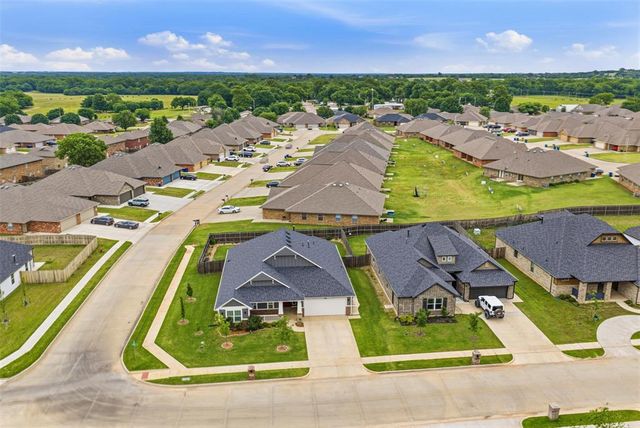 2305 S Pintail Street, Stillwater, OK 74074