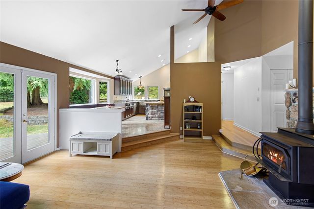 9918 NE Kingston Farm Road, Kingston, WA 98346