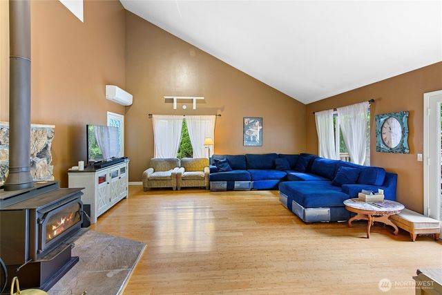 9918 NE Kingston Farm Road, Kingston, WA 98346