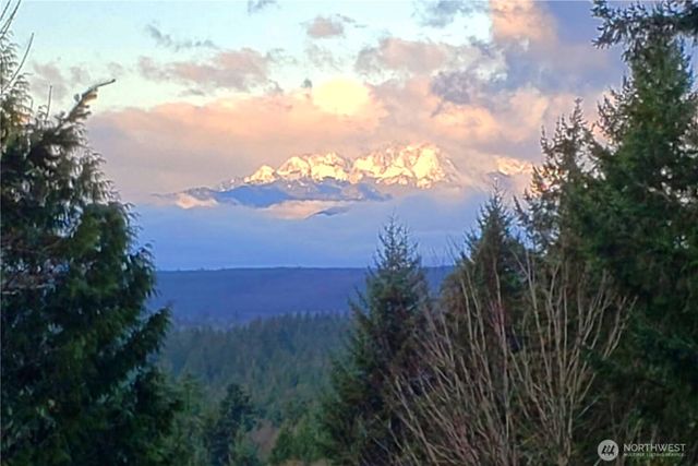 9918 NE Kingston Farm Road, Kingston, WA 98346