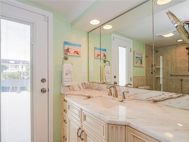 4101 Ocean Drive 2A, Vero Beach, FL 32963