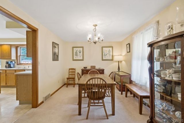 7203 Kendall Drive East, Manlius, NY 13057