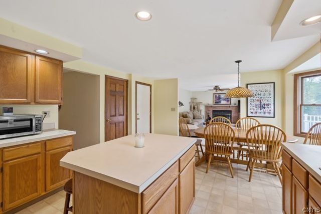 7203 Kendall Drive East, Manlius, NY 13057