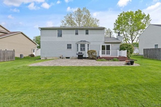 7203 Kendall Drive East, Manlius, NY 13057