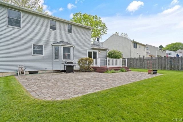 7203 Kendall Drive East, Manlius, NY 13057