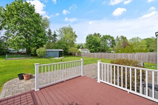 7203 Kendall Drive East, Manlius, NY 13057