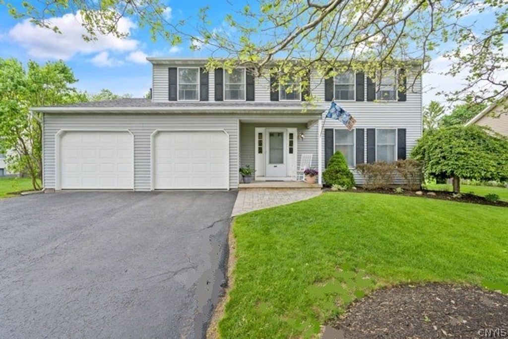 7203 Kendall Drive East, Manlius, NY 13057
