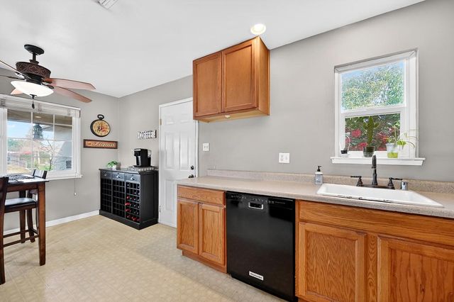 4952 Oleander Dr, Carmichael, CA 95608