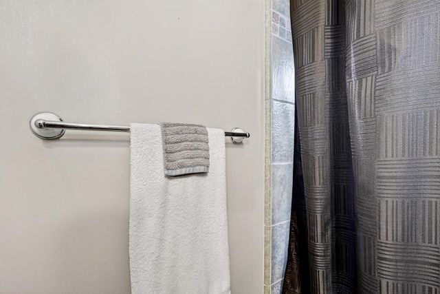 4952 Oleander Dr, Carmichael, CA 95608