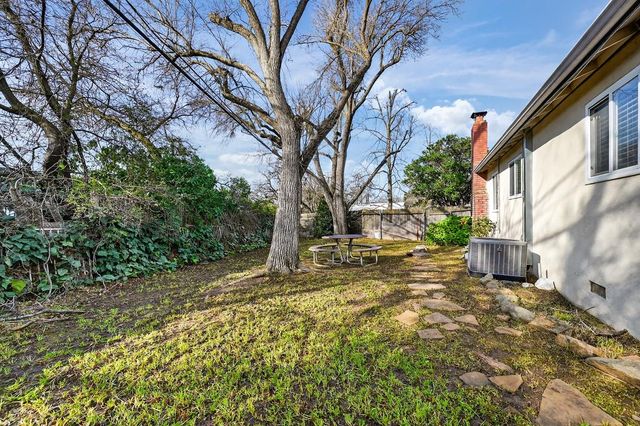 4952 Oleander Dr, Carmichael, CA 95608