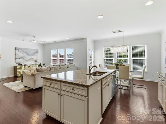 1806 Sunchaser Lane, Charlotte, NC 28210