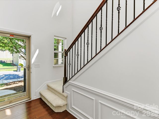 1806 Sunchaser Lane, Charlotte, NC 28210