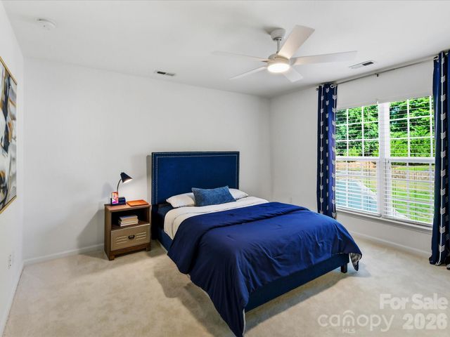 1806 Sunchaser Lane, Charlotte, NC 28210