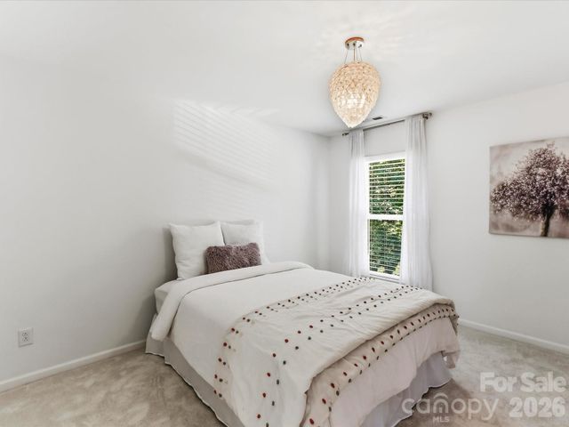 1806 Sunchaser Lane, Charlotte, NC 28210