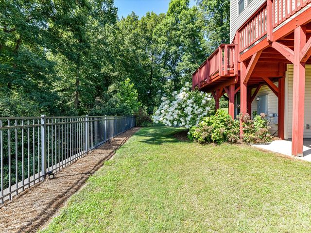 1806 Sunchaser Lane, Charlotte, NC 28210