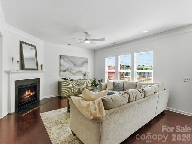 1806 Sunchaser Lane, Charlotte, NC 28210