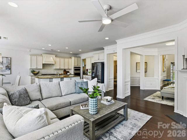1806 Sunchaser Lane, Charlotte, NC 28210