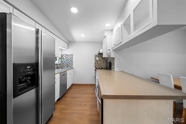 2137 East Drive, Crystal Lake Park, MO 63131