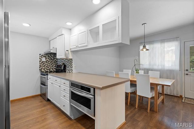 2137 East Drive, Crystal Lake Park, MO 63131