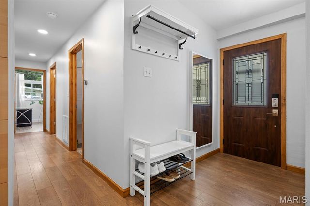 2137 East Drive, Crystal Lake Park, MO 63131