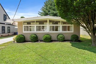 2137 East Drive, Crystal Lake Park, MO 63131