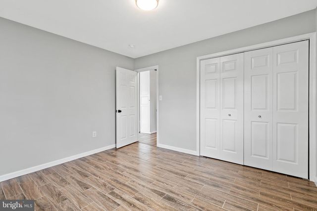 95 TWIN OAK DR, Levittown, PA 19056
