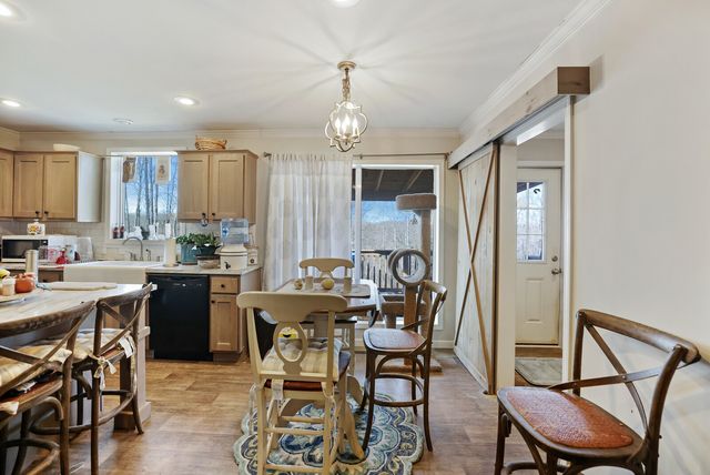 30195 White Oak Rd, Crawford, TN 38554