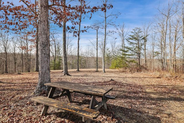30195 White Oak Rd, Crawford, TN 38554