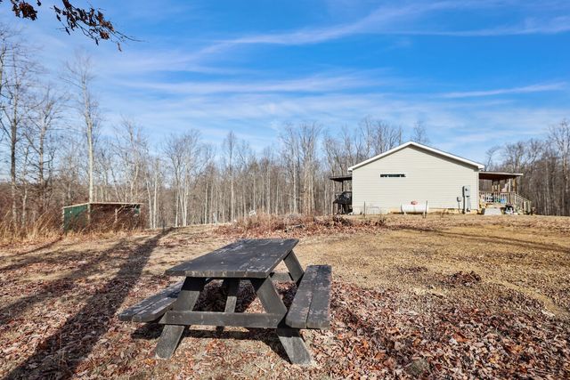 30195 White Oak Rd, Crawford, TN 38554