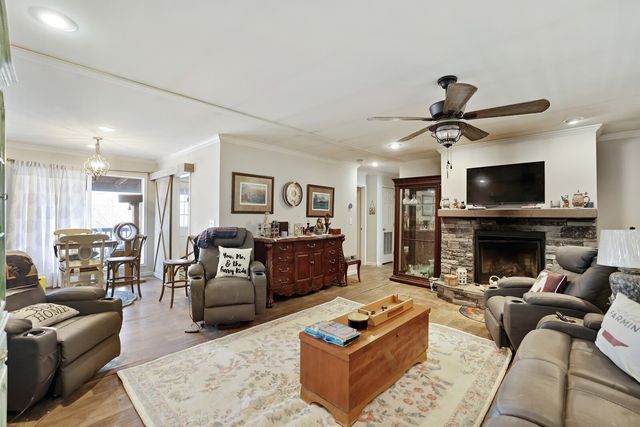 30195 White Oak Rd, Crawford, TN 38554