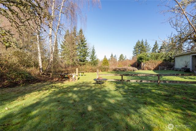 9406 NE 32nd Street, Clyde Hill, WA 98004
