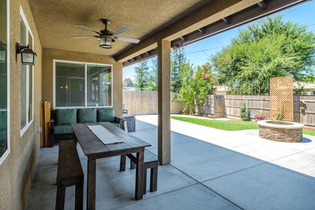 Image 25 of property listing at 1441 22nd Avenue, Kingsburg, CA 93631
