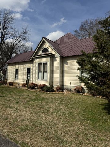 118 S Greenwood St, Lebanon, TN 37087