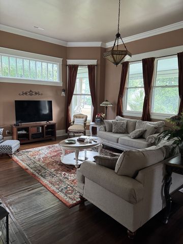 118 S Greenwood St, Lebanon, TN 37087