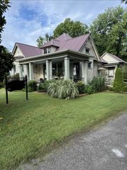 118 S Greenwood St, Lebanon, TN 37087