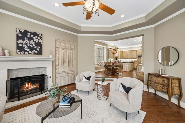 1724 Pembroke Lane, Mckinney, TX 75072