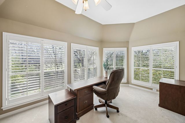 1724 Pembroke Lane, Mckinney, TX 75072