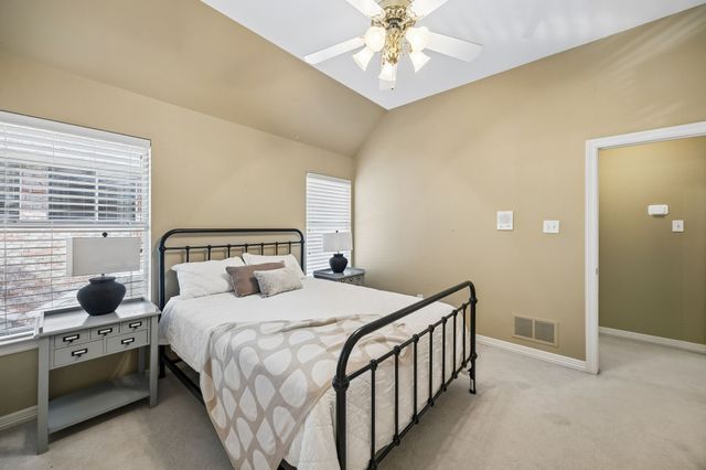 1724 Pembroke Lane, Mckinney, TX 75072