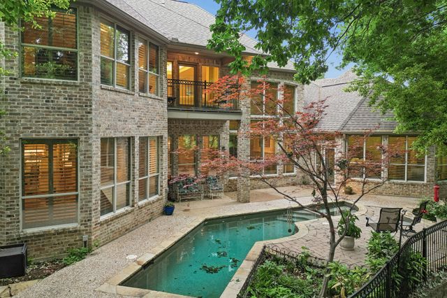 1724 Pembroke Lane, Mckinney, TX 75072